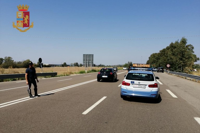 Immagine del post 5124 - Matera Controlli a tappeto di Polizia stradale - Matera