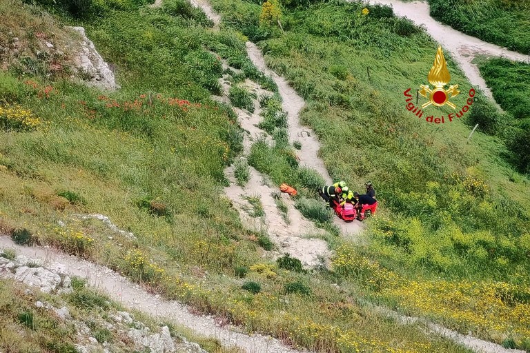 Turista anziana soccorsa nel sentiero del torrente - Matera