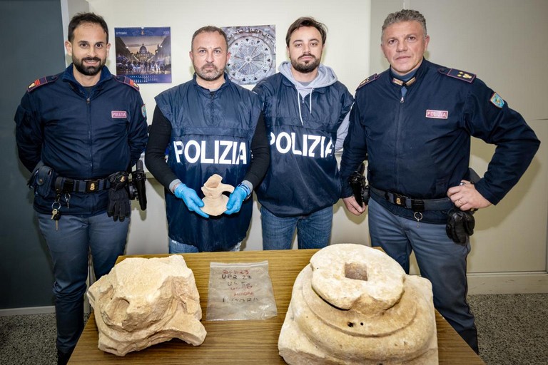 Immagine del post 17051 - Matera Materano denunciato per tentato furto di una scultura - Matera