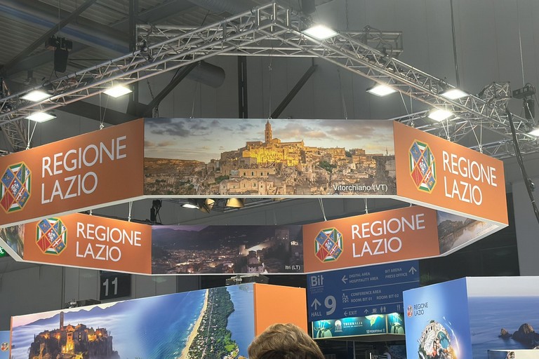 Immagine del post 1790 - Matera Tutti pazzi per Matera, i Sassi nello stand della Regione Lazio - Matera