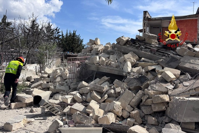 Immagine del post 18172 - Matera Matera, crollato un fabbricato rurale - Matera