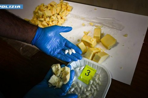 Immagine del post 23814 - Matera Porta droga al figlio in carcere, arrestata - Matera