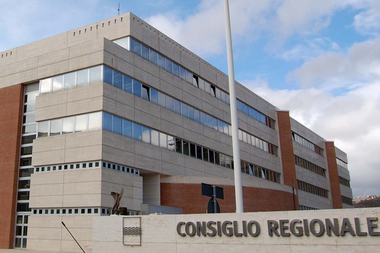 Immagine del post 17 - Matera Vertenza Callmat, presentata mozione in Consiglio regionale - Matera