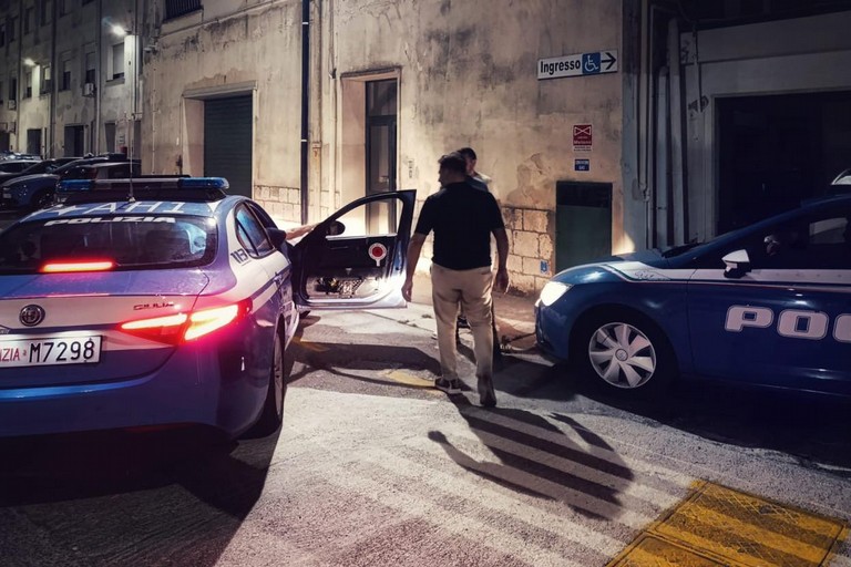 Rapine in supermercato e in farmacia, arrestato dalla Polizia - Matera