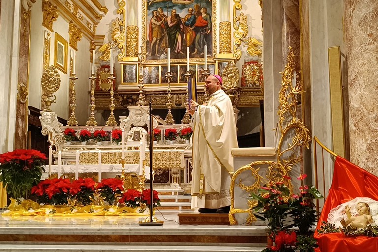 Immagine del post 15338 - Matera Messa di Natale: il messaggio di monsignor Ambarus - Matera