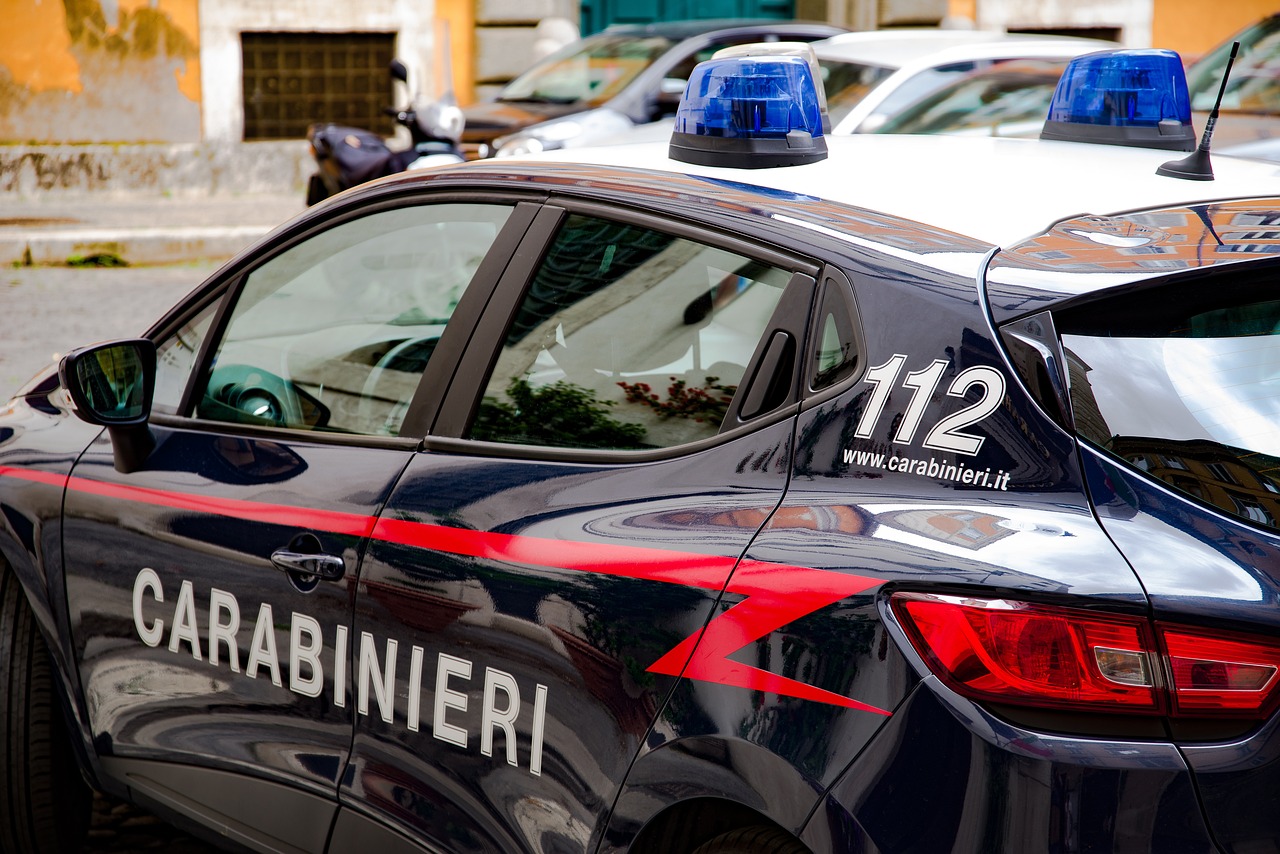 Rissa nella notte nei pressi di un bar - Santeramo in Colle