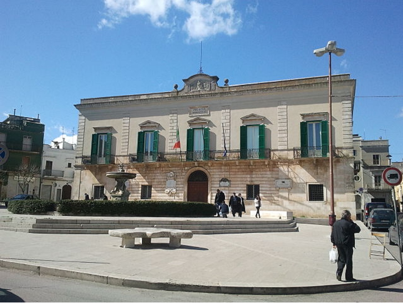 Immagine del post 3013 - Santeramo in Colle Martedì pomeriggio uffici comunali chiusi, si recupera il prossimo giovedì - Santeramo in Colle
