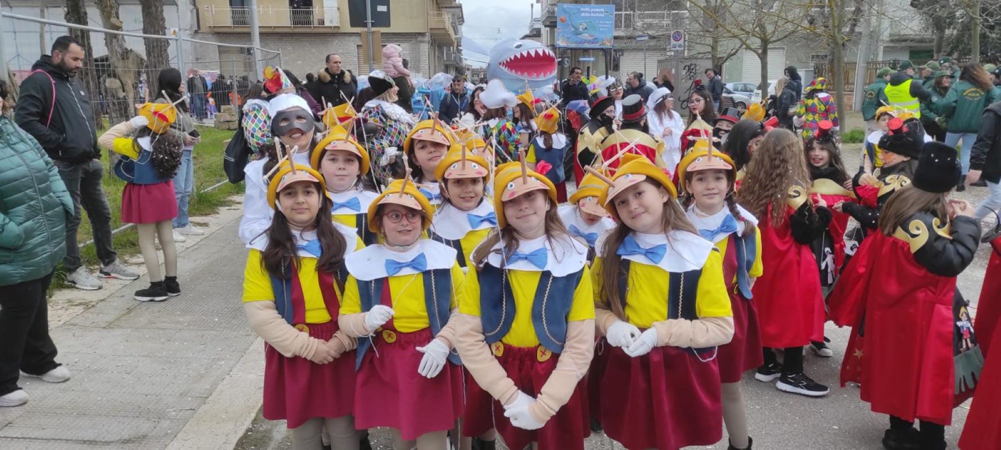 L’Istituto Comprensivo “Hero Paradiso-San Giovanni Bosco” rappresenta con arte e maestria “Le avventure di Pinocchio: Dal legno al Cuore”! - Santeramo in Colle