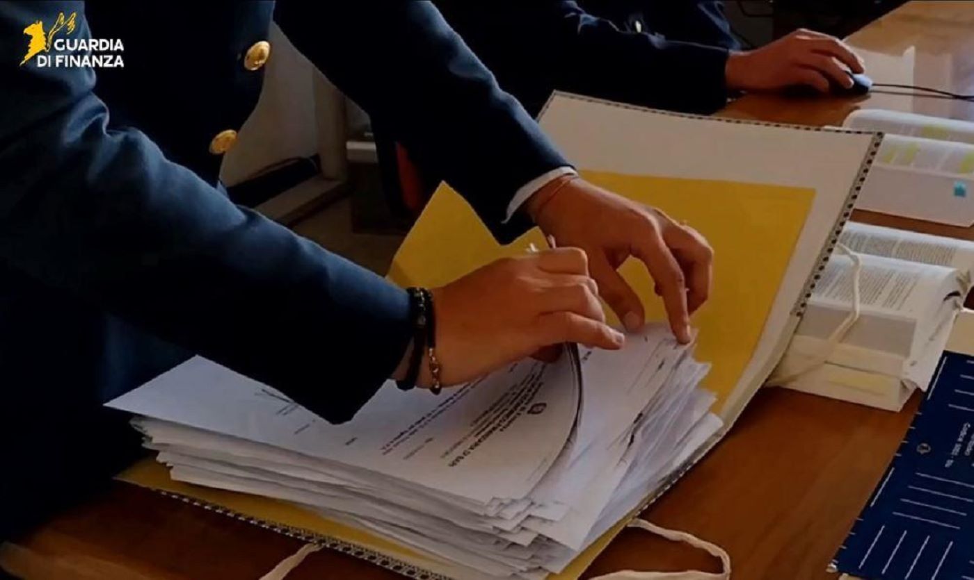 Immagine del post 9638 - Santeramo in Colle Truffa milionaria sui bond: sette indagati e sequestri per 6 milioni - Santeramo in Colle