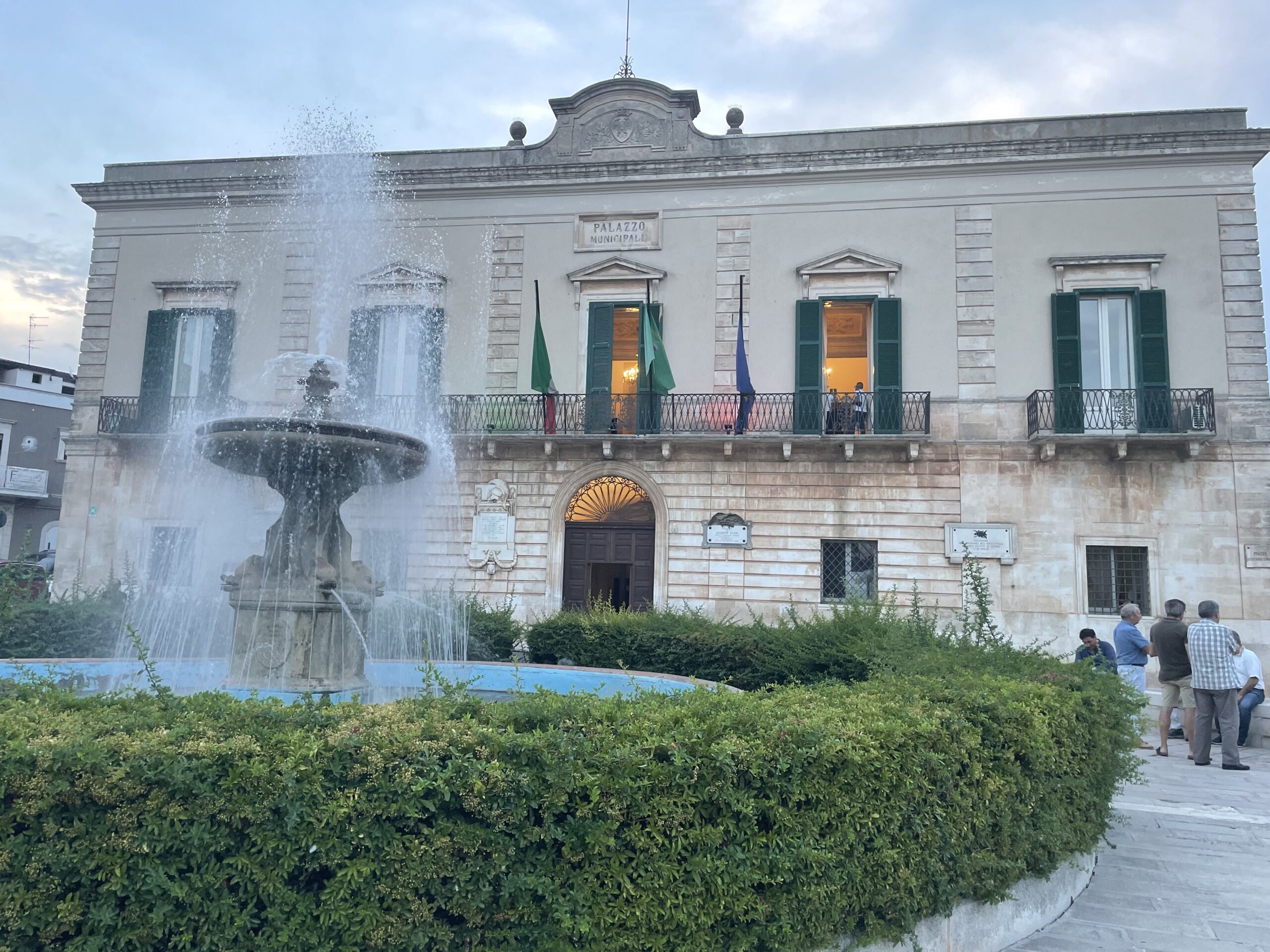 Immagine del post 5962 - Santeramo in Colle Uffici comunali chiusi il prossimo 2 maggio - Santeramo in Colle