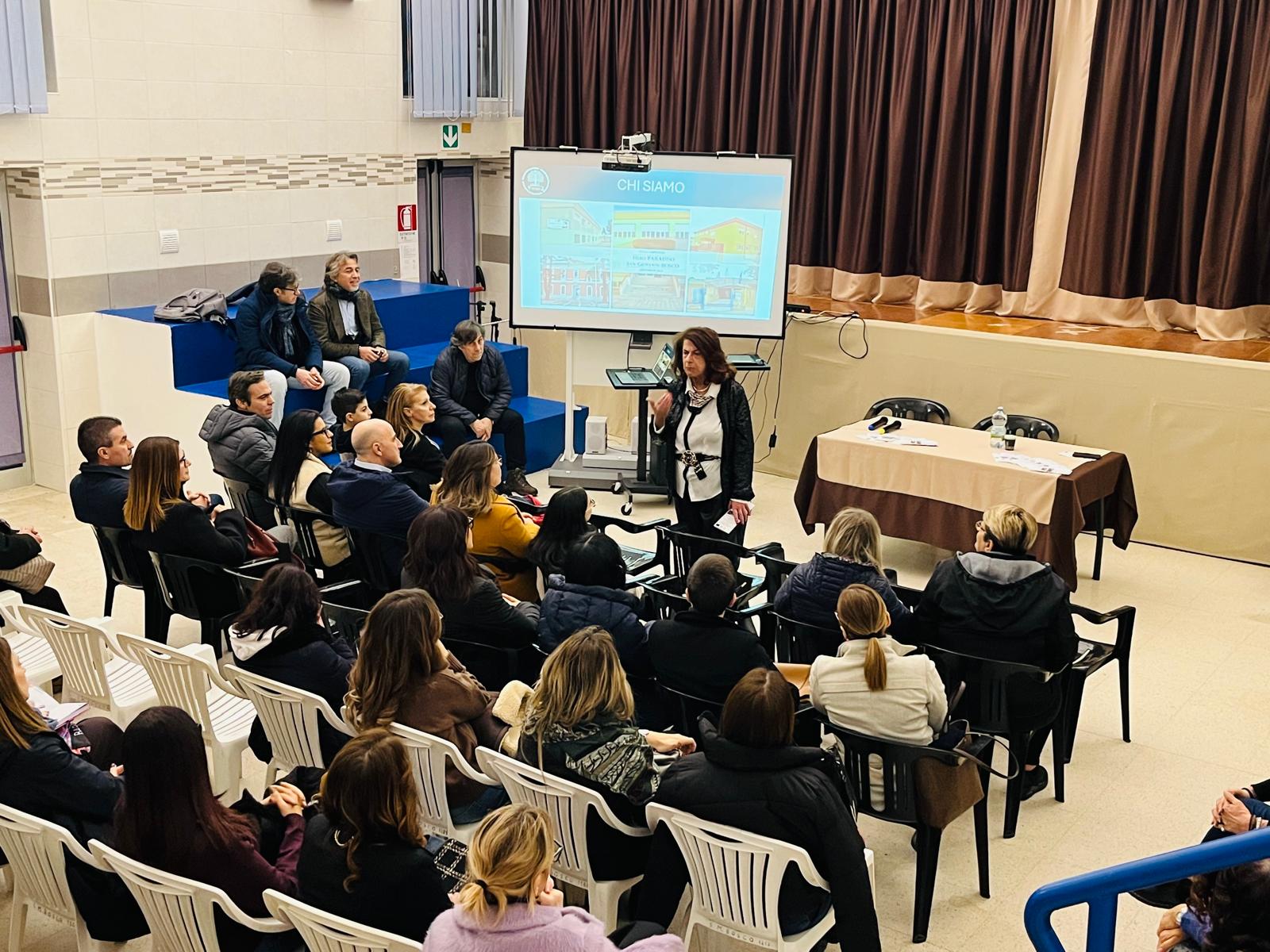 Immagine del post 16189 - Santeramo in Colle Presentato alle famiglie il nuovo Piano Triennale dell’Offerta Formativa dell’istituto “Hero Paradiso-San Giovanni Bosco” - Santeramo in Colle