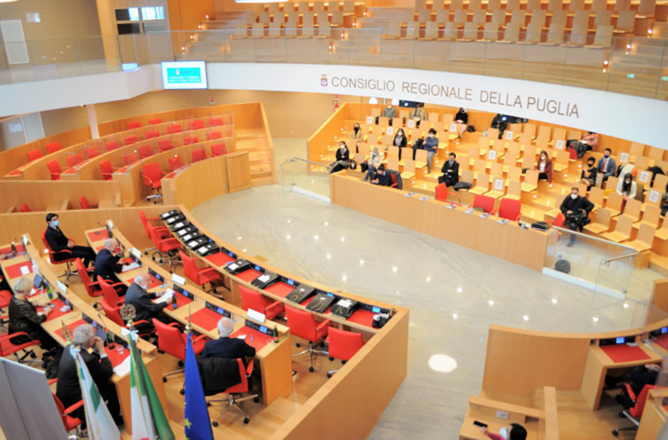 Immagine del post 14267 - Santeramo in Colle Ecco il nuovo consiglio regionale, tra new entry e volti noti della politica - Santeramo in Colle